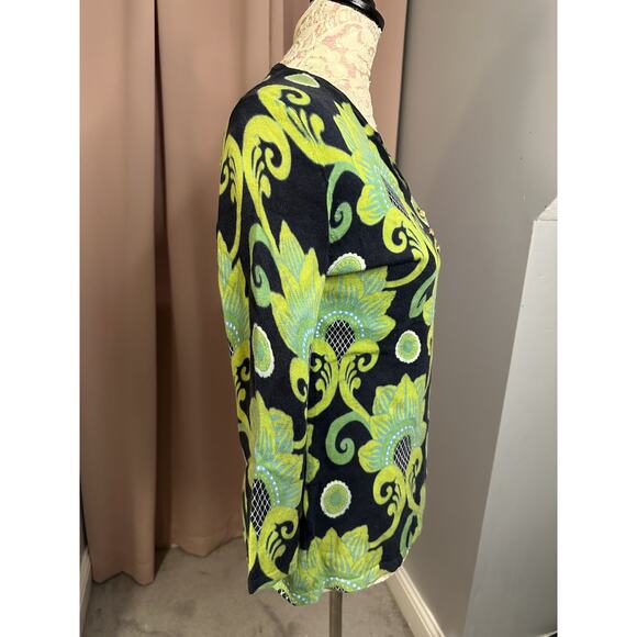 VGUC J. McLaughlin Henley Sweater Medium Navy Lime Green Print READ - Picture 2 of 11